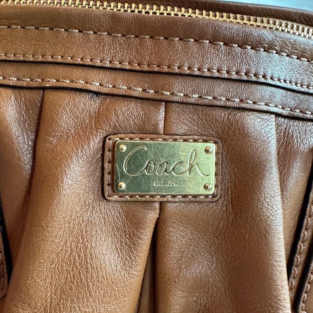 Coach Kristen pleated convertible satchel. Caramel color. - Picture 3 of 13